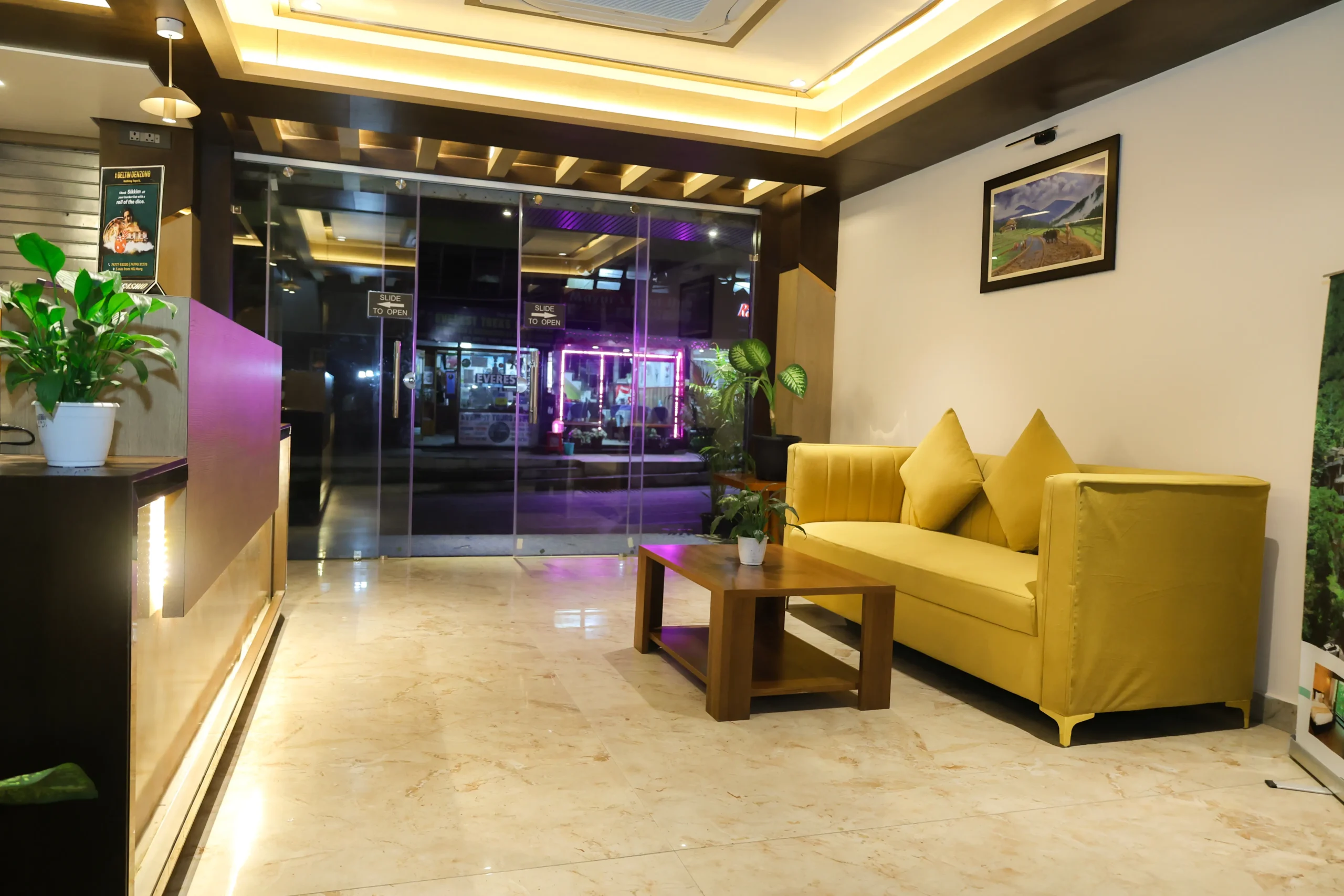 Evara Hills Gangtok – A Peaceful Hotel Near MG Marg for a Relaxing Stay